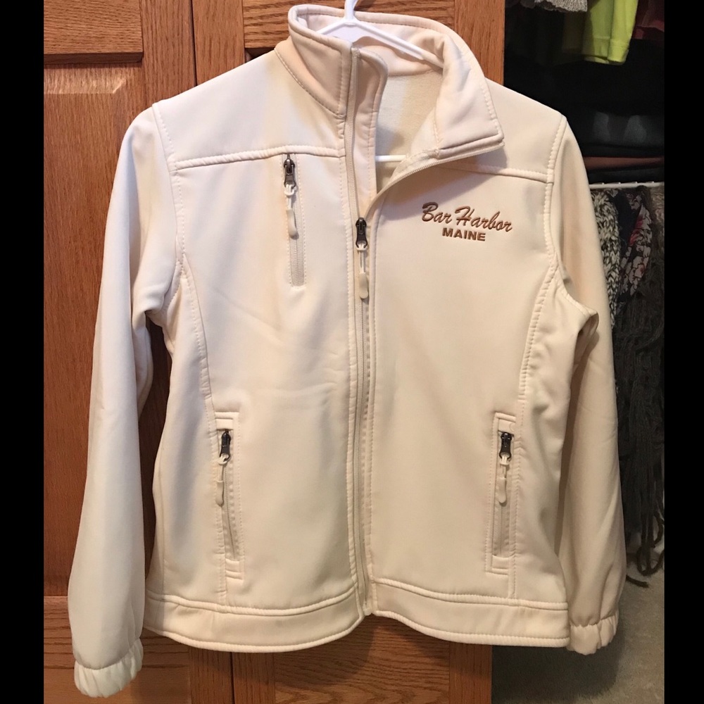 5/$25 Lightweight jacket - Picture 2 of 3